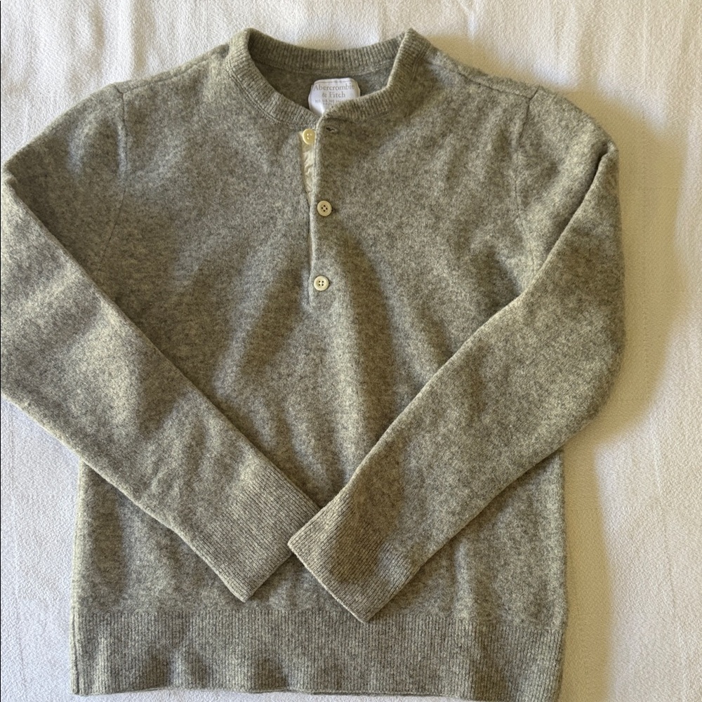 Abercrombie & Fitch Heather Gray Henley Sweater